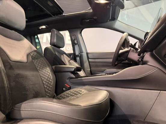 JEEP-COMMANDER-2025