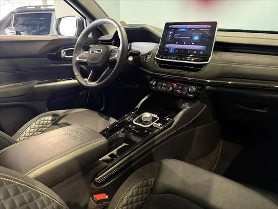 JEEP-COMMANDER-2025