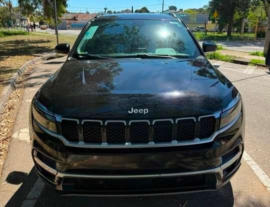 JEEP-COMMANDER-2022