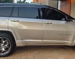 JEEP COMMANDER 2.0 TD380 TURBO DIESEL OVERLAND AT9 JEEP COMMANDER 2.0 TD380 TURBO DIESEL OVERLAND AT9