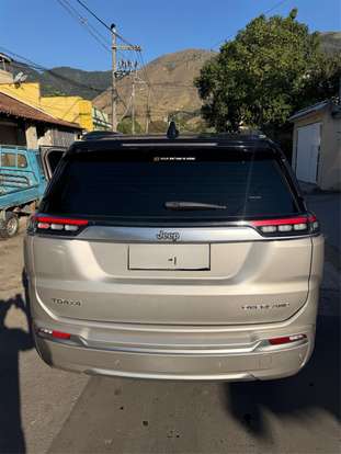 JEEP-COMMANDER-2022