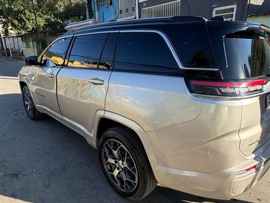 JEEP-COMMANDER-2.0 TD380 TURBO DIESEL OVERLAND AT9 JEEP-COMMANDER-2022