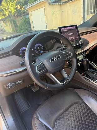 JEEP-COMMANDER-2022