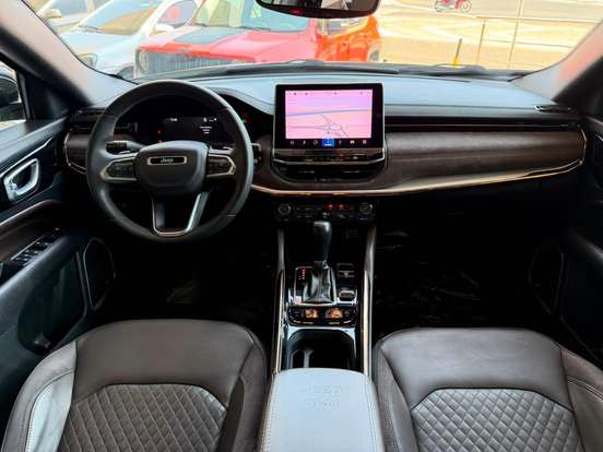 JEEP-COMMANDER-2022