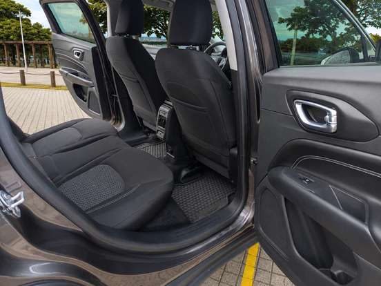 JEEP-COMPASS-2023