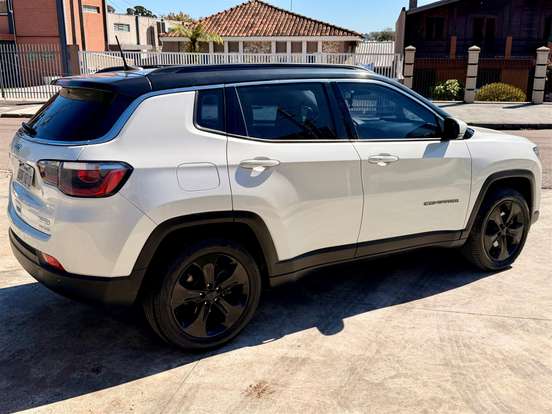 JEEP-COMPASS-2.0 16V FLEX LONGITUDE AUTOMÁTICO JEEP-COMPASS-2017