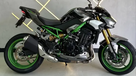 KAWASAKI Z900 R EDITION KAWASAKI Z900 R EDITION