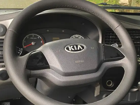 KIA-BONGO-2018
