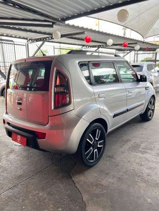 KIA-SOUL-2010