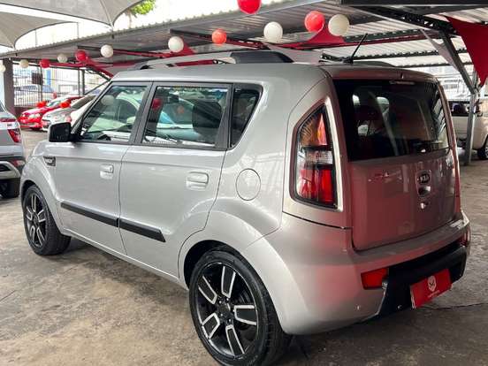 KIA-SOUL-1.6 EX 16V FLEX 4P AUTOMÁTICO KIA-SOUL-2010