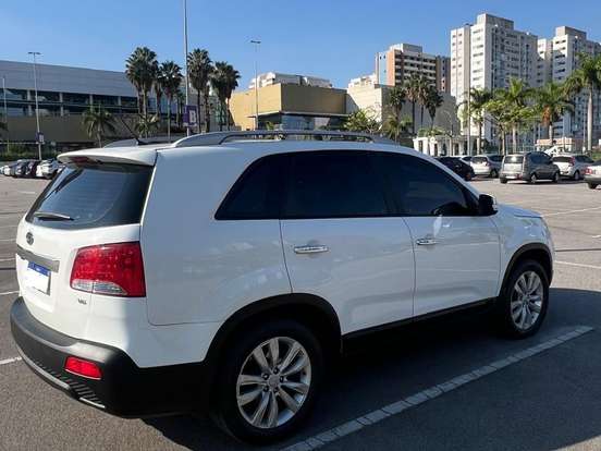 KIA-SORENTO-3.5 V6 GASOLINA EX 7L AUTOMATICO KIA-SORENTO-2010