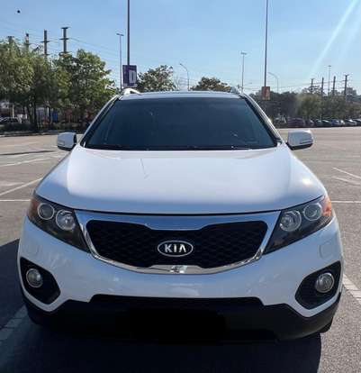 KIA-SORENTO-2010