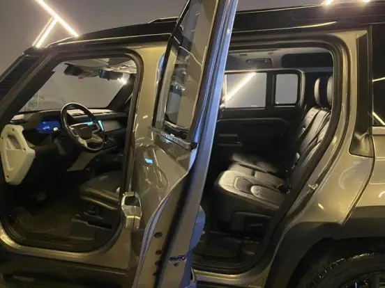 LAND ROVER-DEFENDER-2021
