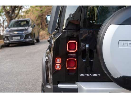 LAND ROVER-DEFENDER-2.0 P300 GASOLINA 110 SE AWD AUTOMÁTICO LAND ROVER-DEFENDER-2021