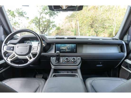 LAND ROVER-DEFENDER-2021