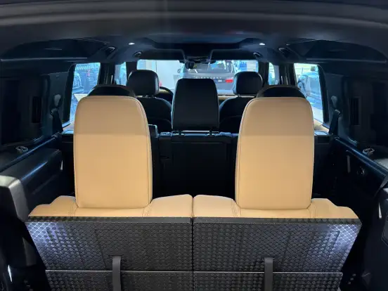 LAND ROVER-DEFENDER-2026