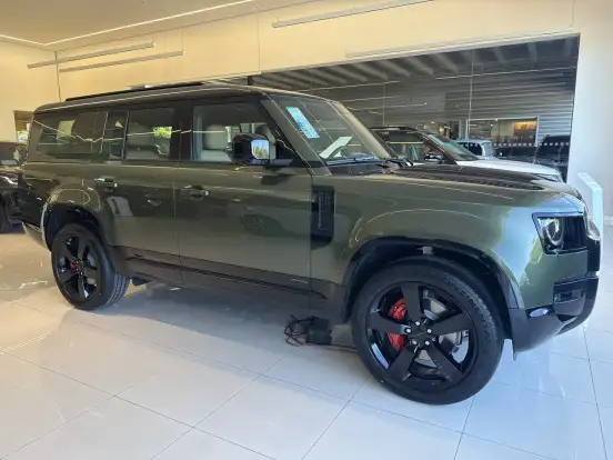 LAND ROVER-DEFENDER-2026