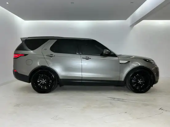 LAND ROVER-DISCOVERY-3.0 V6 TD6 DIESEL HSE 4WD AUTOMÁTICO LAND ROVER-DISCOVERY-2018