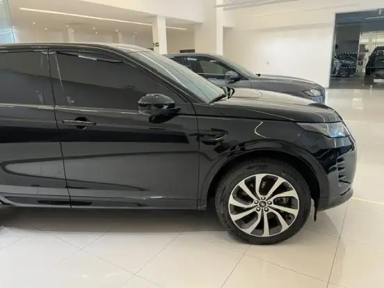 LAND ROVER-DISCOVERY SPORT-2024