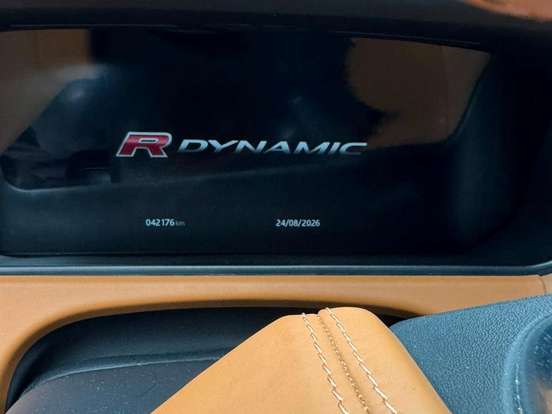 LAND ROVER-RANGE ROVER VELAR-2.0 P300 GASOLINA R-DYNAMIC SE AUTOMÁTICO LAND ROVER-RANGE ROVER VELAR-2019