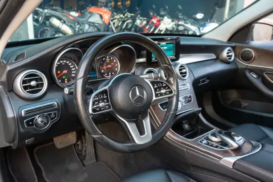 MERCEDES-BENZ-C 180-2019