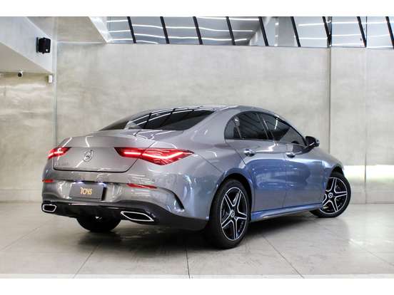 MERCEDES-BENZ-CLA 200-2023