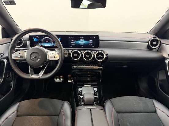 MERCEDES-BENZ-CLA 35 AMG-2019