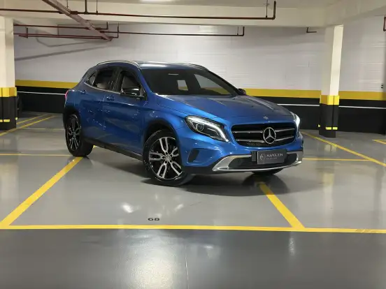 MERCEDES-BENZ-GLA 200-2014
