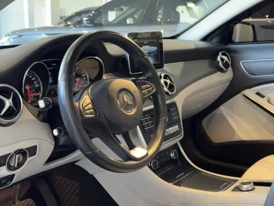 MERCEDES-BENZ-GLA 200-1.6 CGI FLEX ADVANCE 7G-DCT MERCEDES-BENZ-GLA 200-2018