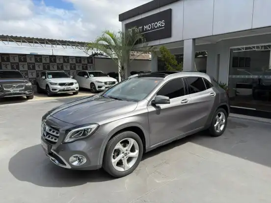 MERCEDES-BENZ-GLA 200-2019