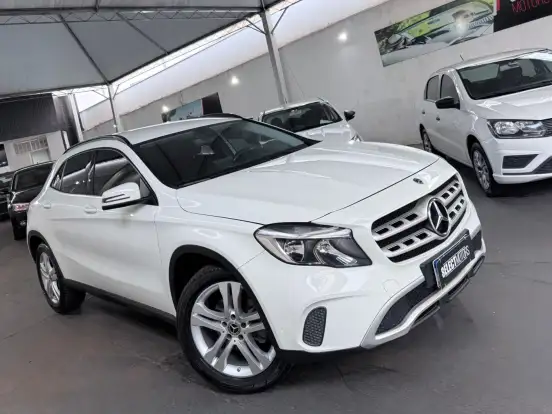 MERCEDES-BENZ-GLA 200-1.6 CGI FLEX STYLE 7G-DCT MERCEDES-BENZ-GLA 200-2017