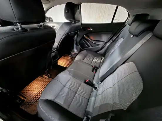 MERCEDES-BENZ-GLA 200-1.6 CGI FLEX STYLE 7G-DCT MERCEDES-BENZ-GLA 200-2017