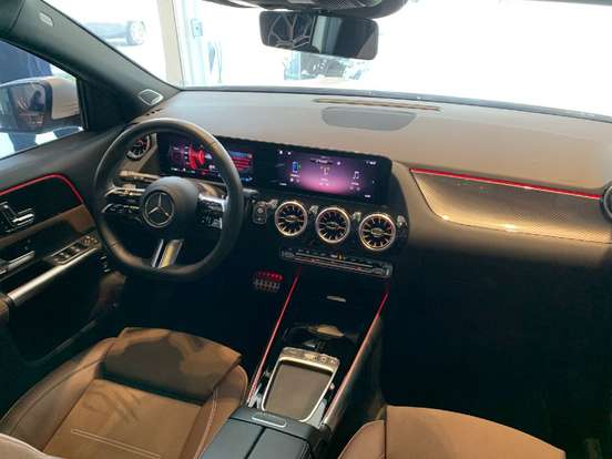 MERCEDES-BENZ-GLA 200-1.3 MHEV AMG LINE 7G-DCT MERCEDES-BENZ-GLA 200-2025