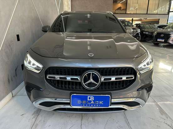 MERCEDES-BENZ-GLA 200-2025
