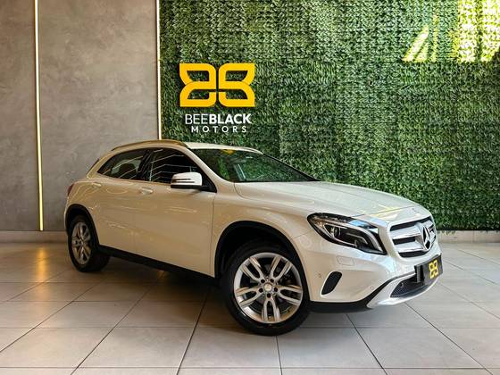 MERCEDES-BENZ GLA 200 1.6 CGI ADVANCE 16V TURBO FLEX 4P AUTOMÁTICO