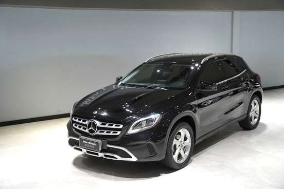 MERCEDES-BENZ-GLA 200-2019