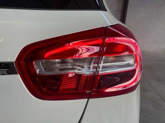 MERCEDES-BENZ-GLA 200-1.6 CGI STYLE 16V TURBO FLEX 4P AUTOMÁTICO MERCEDES-BENZ-GLA 200-2017