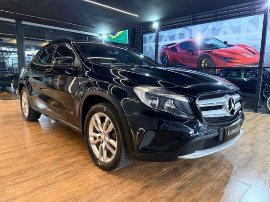 MERCEDES-BENZ-GLA 200-1.6 CGI STYLE 16V TURBO FLEX 4P AUTOMÁTICO MERCEDES-BENZ-GLA 200-2015