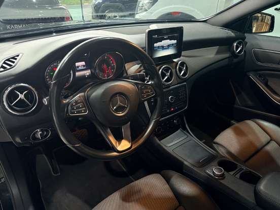 MERCEDES-BENZ-GLA 200-1.6 CGI STYLE 16V TURBO FLEX 4P AUTOMÁTICO MERCEDES-BENZ-GLA 200-2015
