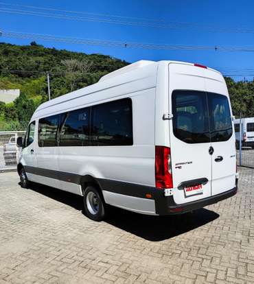 MERCEDES-BENZ-SPRINTER-2021