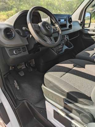 MERCEDES-BENZ-SPRINTER-2021