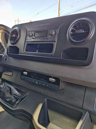 MERCEDES-BENZ-SPRINTER-2021