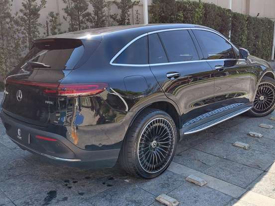 MERCEDES-BENZ-EQC 400-AMG LINE 4MATIC ELÉTRICO MERCEDES-BENZ-EQC 400-2023
