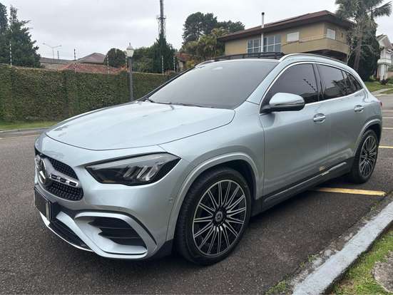 MERCEDES-BENZ-GLA 200-2024