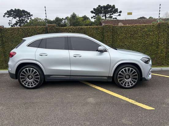 MERCEDES-BENZ-GLA 200-1.3 MHEV AMG LINE 7G-DCT MERCEDES-BENZ-GLA 200-2024