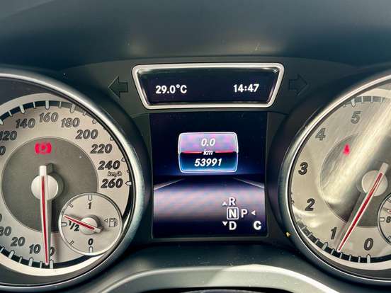MERCEDES-BENZ-GLA 200-1.6 CGI ADVANCE 16V TURBO FLEX 4P AUTOMÁTICO MERCEDES-BENZ-GLA 200-2016
