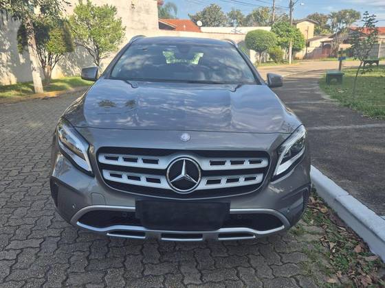 MERCEDES-BENZ GLA 200 1.6 CGI FLEX ADVANCE 7G-DCT