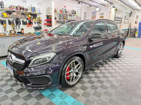 MERCEDES-BENZ-GLA 45 AMG-2.0 16V TURBO GASOLINA 4P AUTOMÁTICO MERCEDES-BENZ-GLA 45 AMG-2015