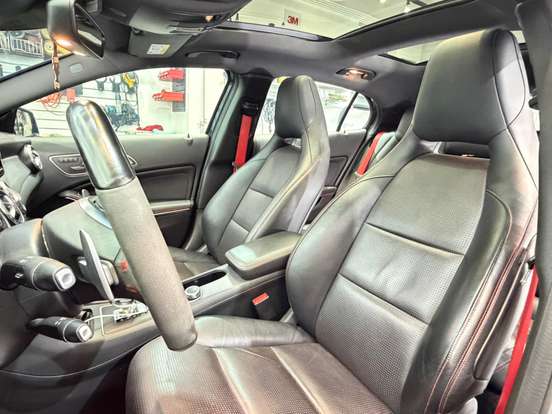 MERCEDES-BENZ-GLA 45 AMG-2.0 16V TURBO GASOLINA 4P AUTOMÁTICO MERCEDES-BENZ-GLA 45 AMG-2015