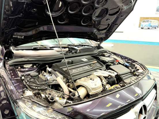 MERCEDES-BENZ-GLA 45 AMG-2.0 16V TURBO GASOLINA 4P AUTOMÁTICO MERCEDES-BENZ-GLA 45 AMG-2015